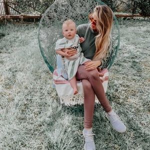 Fabletics dusty rose leggings so comfy & cute